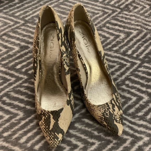 Vintage Python Heels - Picture 3 of 7
